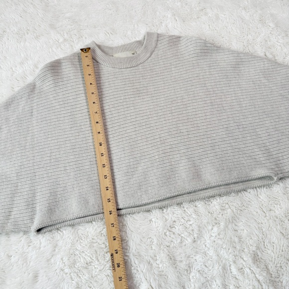 Aritzia Wilfred Cream 100% Merino Wool Relax Fit Crop Knit Sweater SIZE2 / XS - Picture 9 of 12